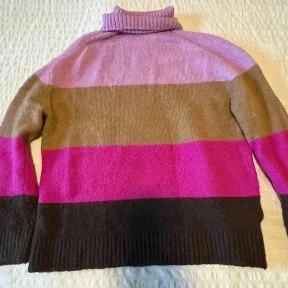 Ann Taylor color block Neapolitan sweater size medium - Picture 3 of 7